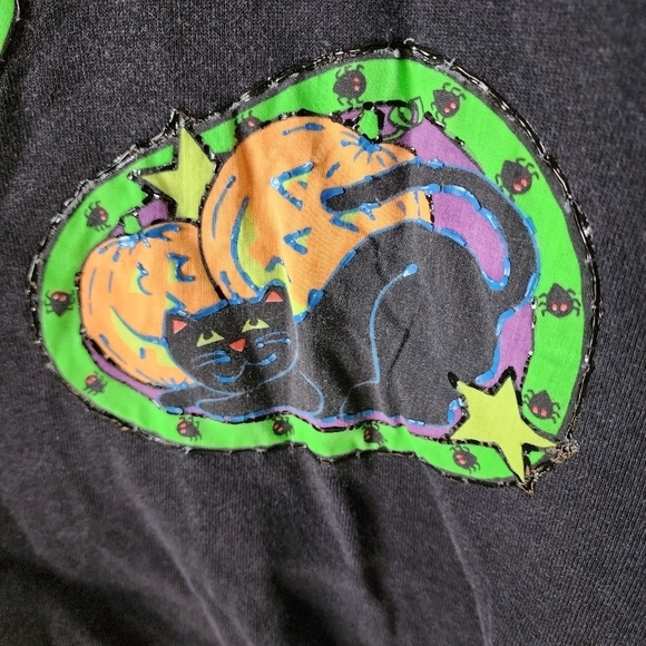 Vintage Hanes Her Way Long Sleeve Black Sweatshirt Halloween Handmade Puff Paint - Picture 4 of 7